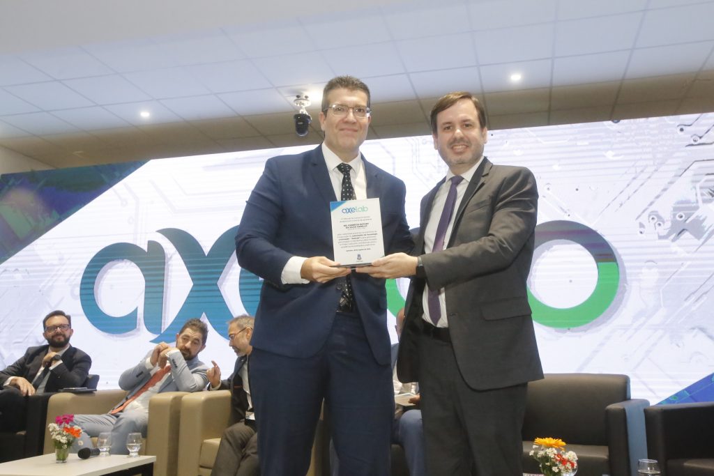 Presidente do TJBA inaugura laboratório de tecnologia e inovação: “o AxéLab proporcionará muitos projetos bons e que serão disseminados por todo país”  