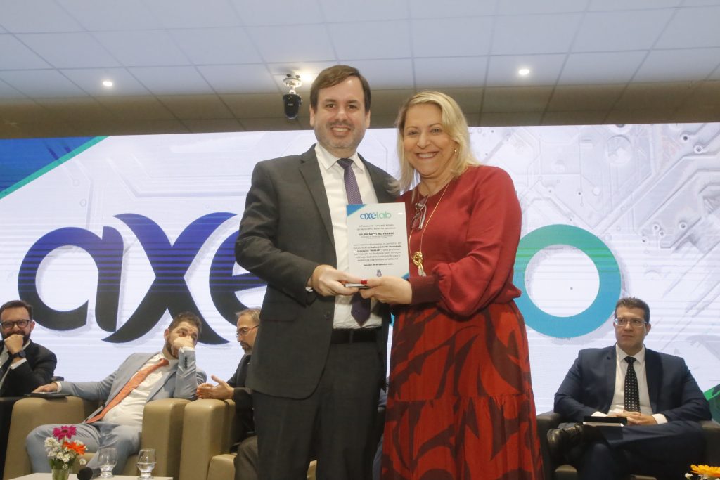 Presidente do TJBA inaugura laboratório de tecnologia e inovação: “o AxéLab proporcionará muitos projetos bons e que serão disseminados por todo país”  