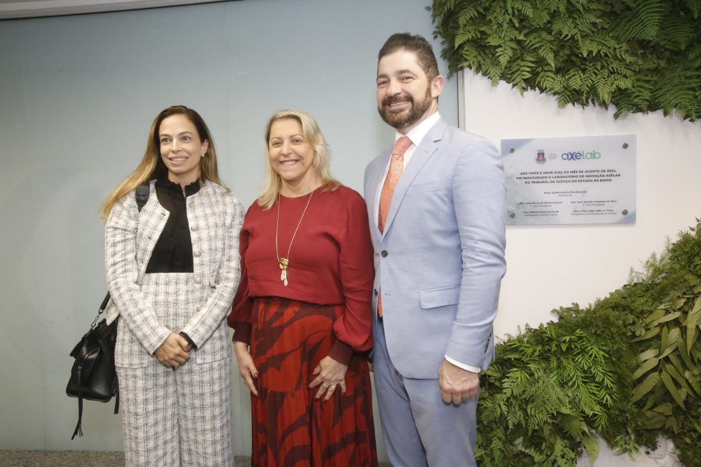 Presidente do TJBA inaugura laboratório de tecnologia e inovação: “o AxéLab proporcionará muitos projetos bons e que serão disseminados por todo país”  