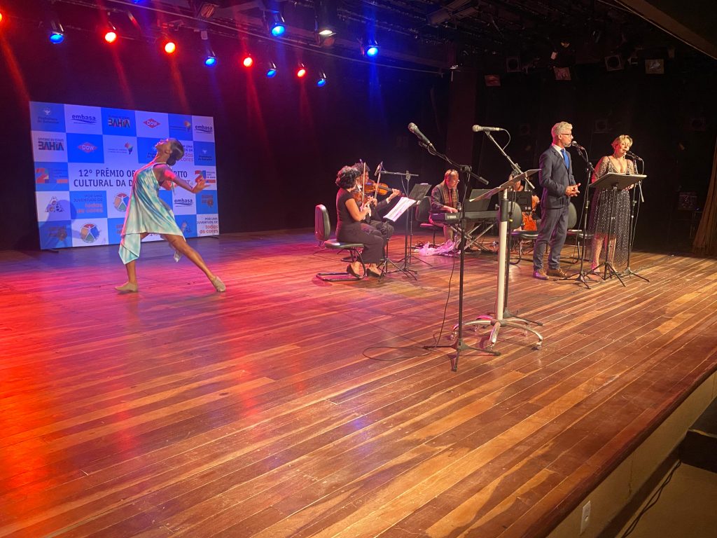 Comissão do TJBA é homenageada com troféu no 12º Prêmio Ordem do Mérito Cultural da Diversidade LGBT+   