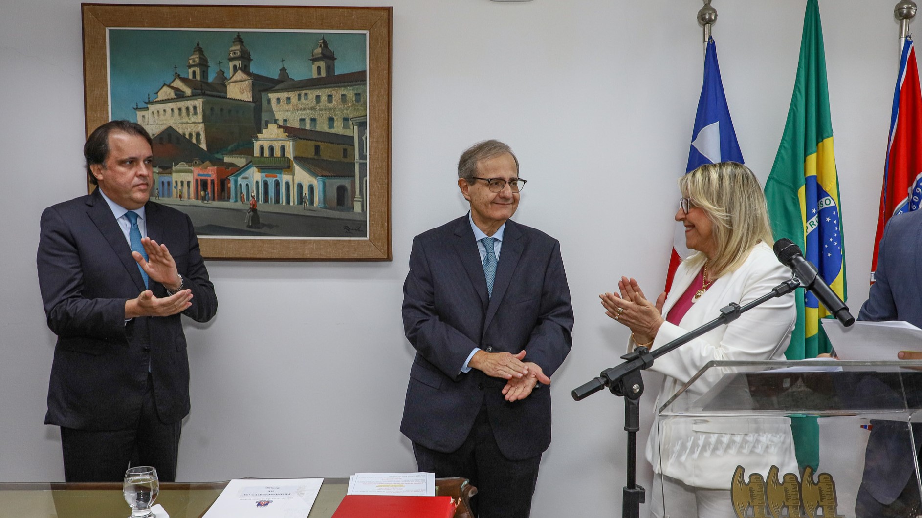 Juiz Renato Ribeiro Marques da Costa toma posse como Desembargador do TJBA; cerimônia lotou o Gabinete da Presidência   