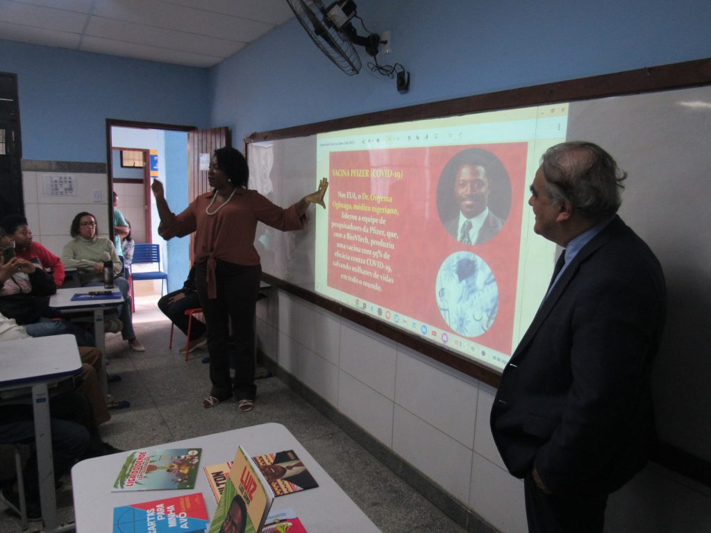 TJBA faz aula inaugural do Projeto “Luiz Gama: CIDIS nas Escolas” na Escola Municipal São Domingos Sávio, em Salvador