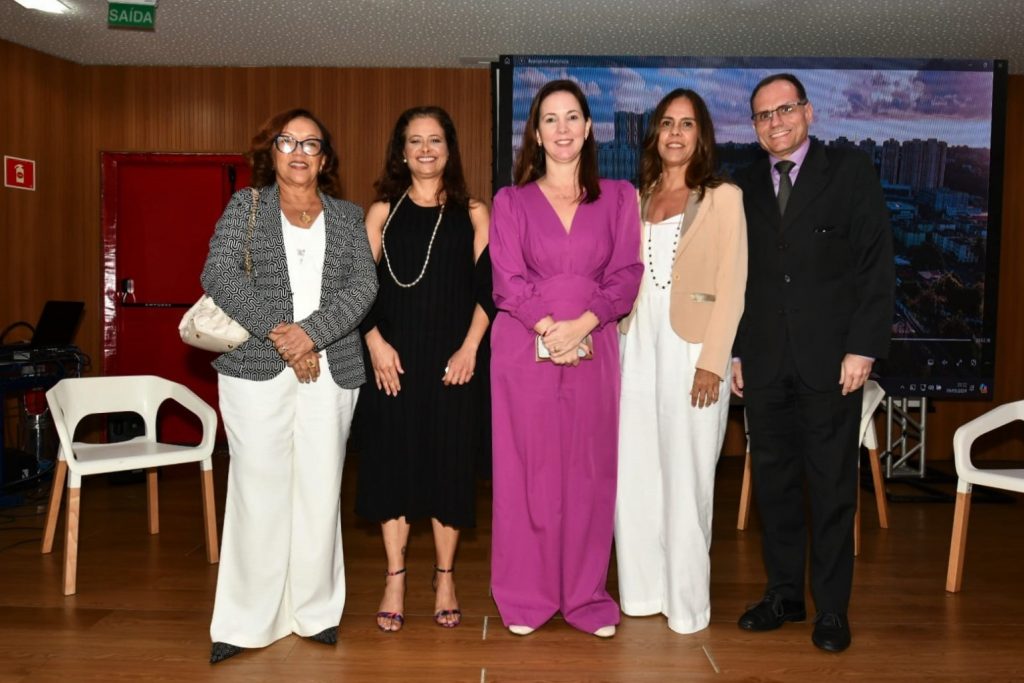 Desembargadora do TJBA defende a participação feminina nos espaços de poder em evento promovido por Centro Universitário   