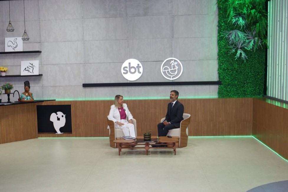 Presidente do TJBA participa do programa Linha de Frente, da TV Aratu; uso da tecnologia para otimizar os serviços da justiça é destaque na entrevista    