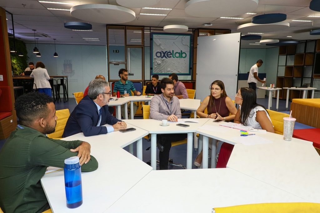Axélab introduz o Design Thinking a servidores da Secretaria de Gestão de Pessoas; o setor foi o primeiro a participar da imersão no laboratório do TJBA