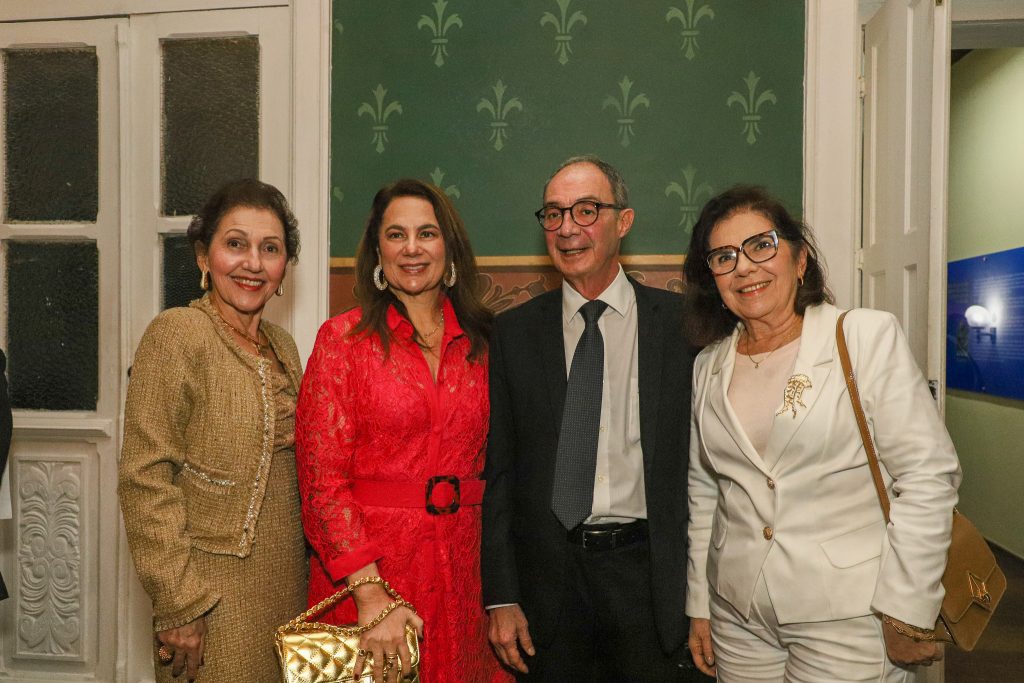 Desembargador Edson Bahiense recebe Medalha Thomé de Souza na Câmara Municipal de Salvador  