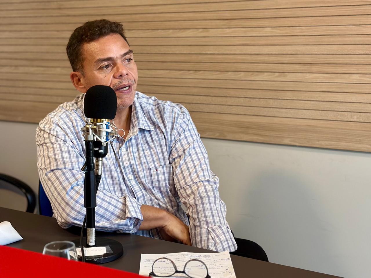 Outubro Rosa: Podcast Mais Saúde promove entrevista sobre câncer de mama   