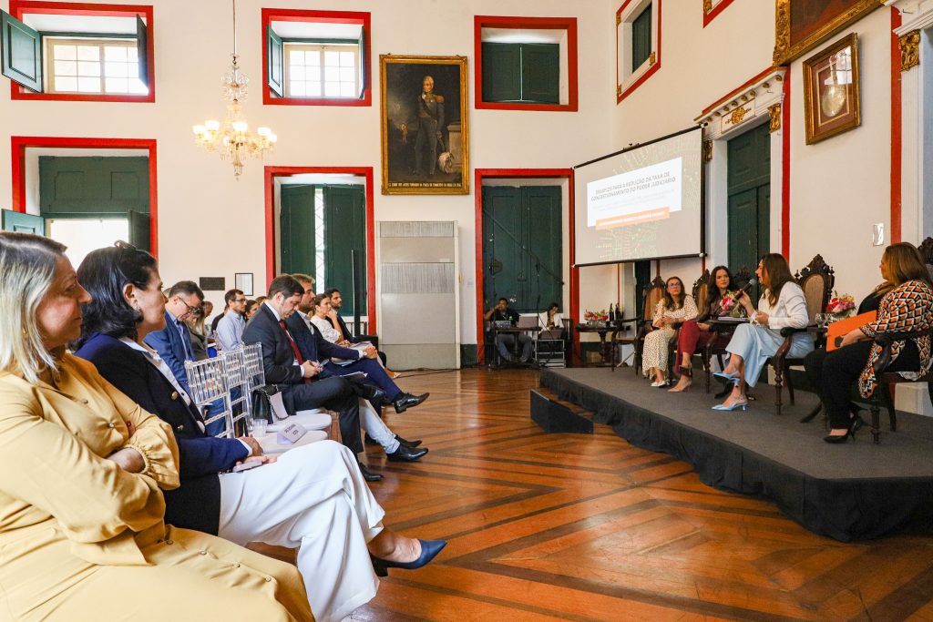 Presidente e Desembargadoras do TJBA palestram no Seminário "Transação e Mediação no Direito Tributário"
