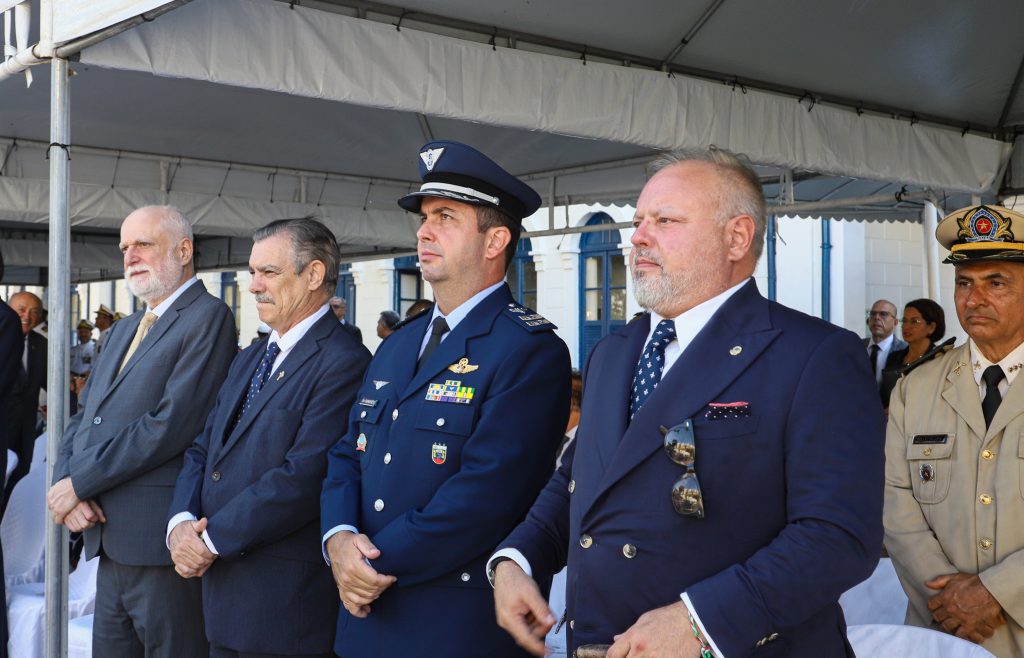 TJBA participa de cerimônia militar alusiva ao Dia da Marinha  