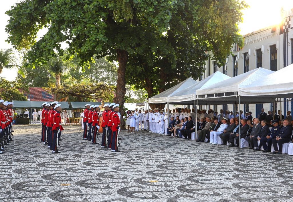 TJBA participa de cerimônia militar alusiva ao Dia da Marinha  