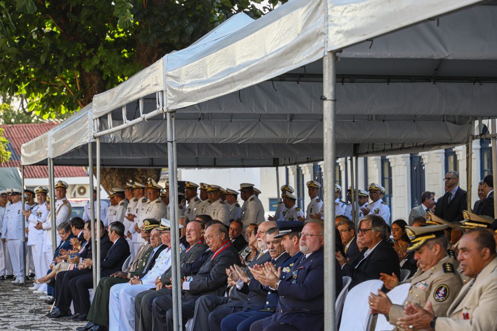 TJBA participa de cerimônia militar alusiva ao Dia da Marinha  