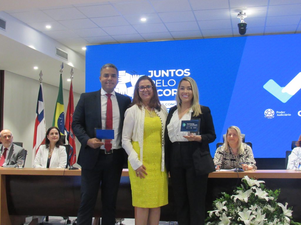 TJBA inicia Semanas de Conciliação; evento de abertura é marcado por premiação e assinatura de termo    