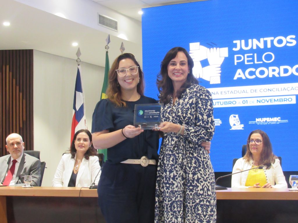 TJBA inicia Semanas de Conciliação; evento de abertura é marcado por premiação e assinatura de termo    
