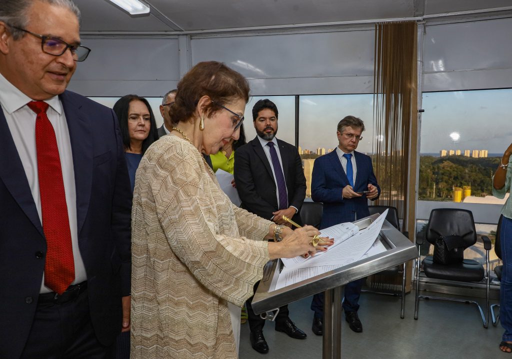 TJBA celebra parceria com o TRE-BA e amplia o alcance do Projeto Conecta Justiça, que disponibiliza internet e serviços gratuitos para o cidadão  