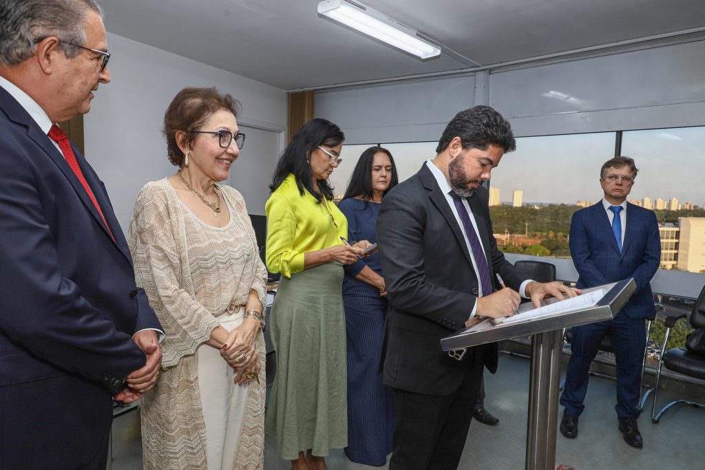 TJBA celebra parceria com o TRE-BA e amplia o alcance do Projeto Conecta Justiça, que disponibiliza internet e serviços gratuitos para o cidadão  