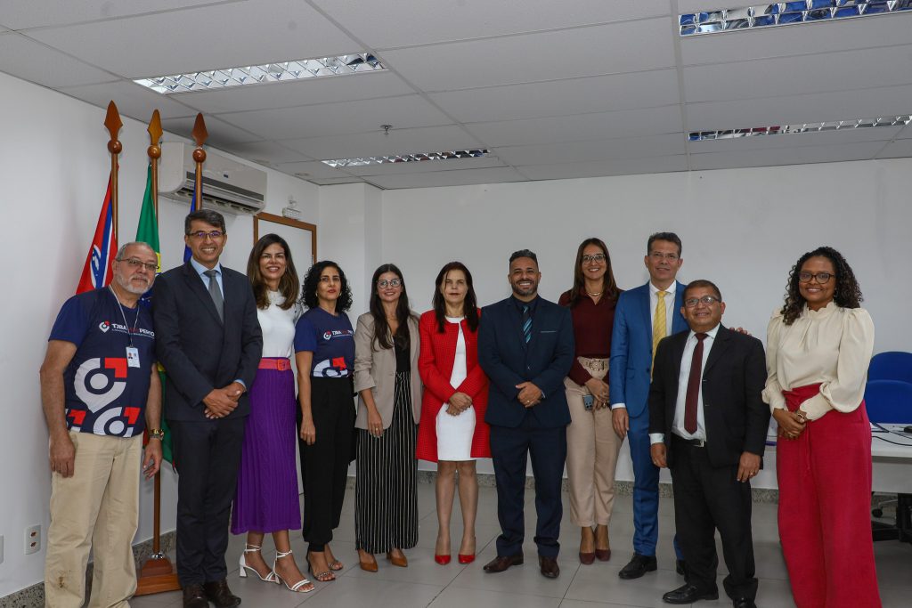 Feira de Santana: abertura do TJBA Mais Perto na Comarca fortalece laço entre magistrados e servidores    
