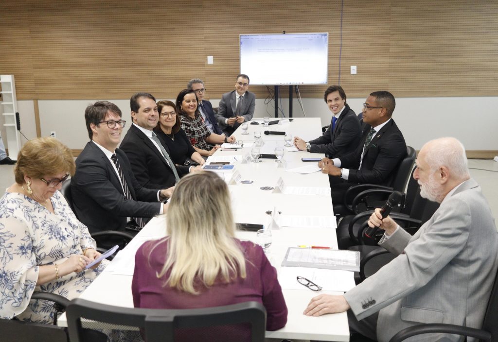Grupo de Trabalho para implantação do Juiz das Garantias, no âmbito do TJBA, apresenta proposta de projeto ao MP, à DPE e à OAB/BA    