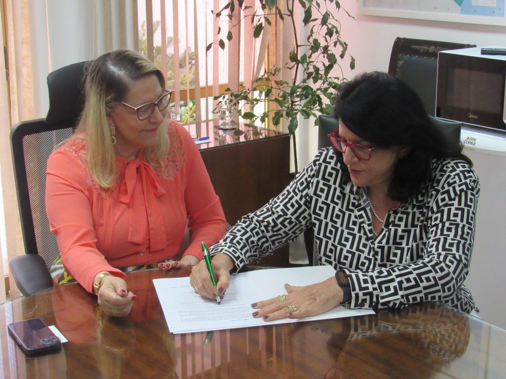 TJBA amplia parceria com a Neoenergia Coelba e leva eficiência energética para Dias d'Ávila, Amargosa, Entre Rios e Inhambupe    