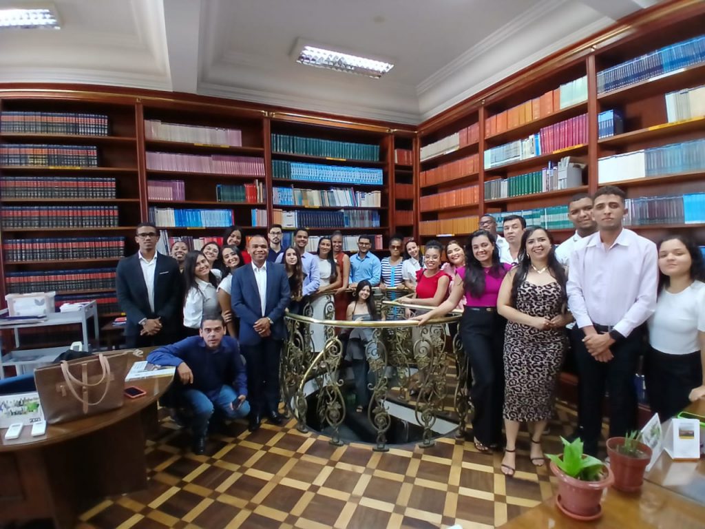 Projeto Conhecendo o Judiciário recebe estudantes da Unifamec, da Uninassau e da Unex   
