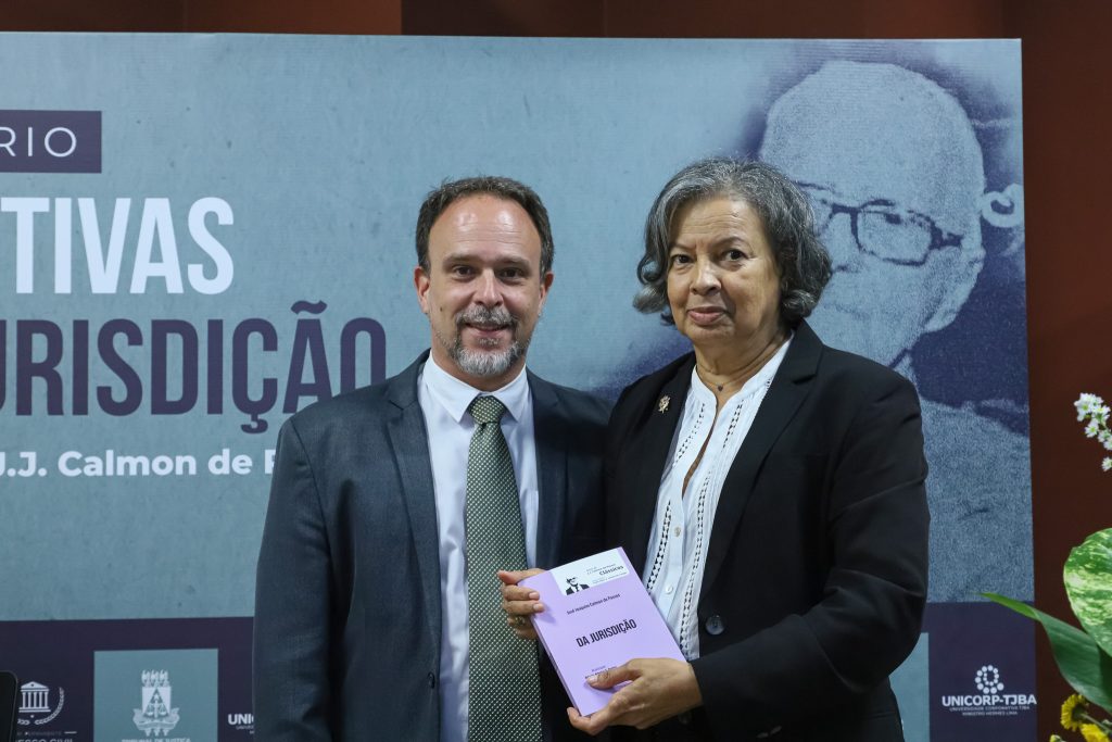 Célebre jurista J.J. Calmon de Passos é homenageado no Seminário Perspectivas Atuais da Jurisdição: “Seu pensamento está vivo”, diz Vice-Presidente do TJBA  