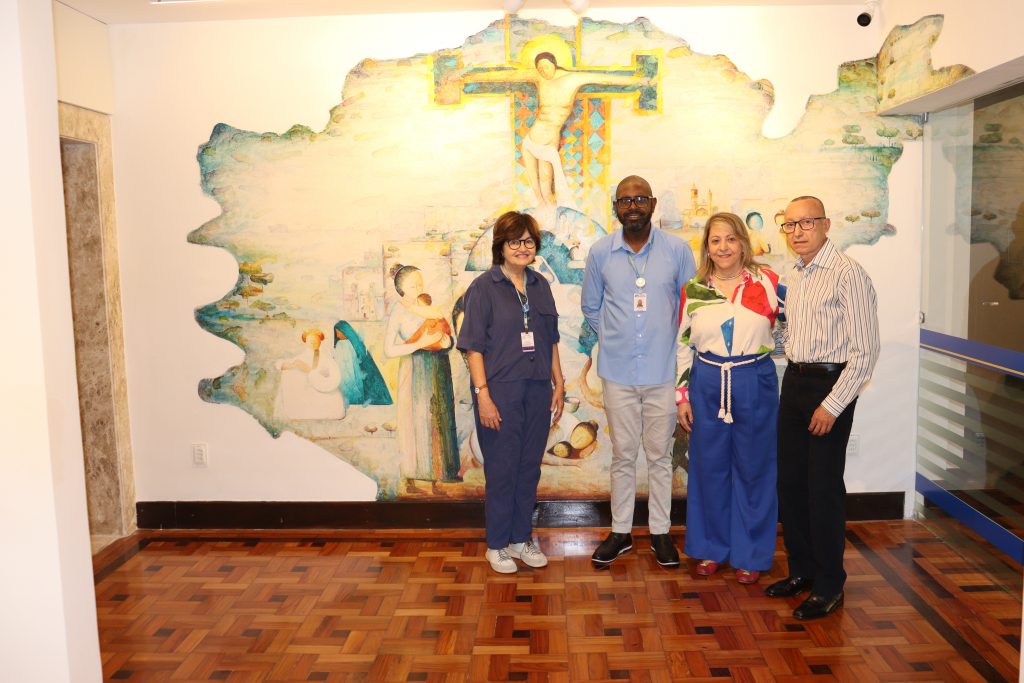 Presidente do TJBA entrega mais de 2 toneladas de alimentos na sede das Obras Sociais Irmã Dulce e reforça o valor da solidariedade