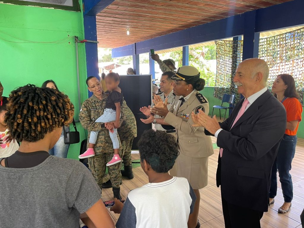 TJBA proporciona a crianças de casas de acolhimento visita à Companhia de Polícia de Proteção Ambiental     