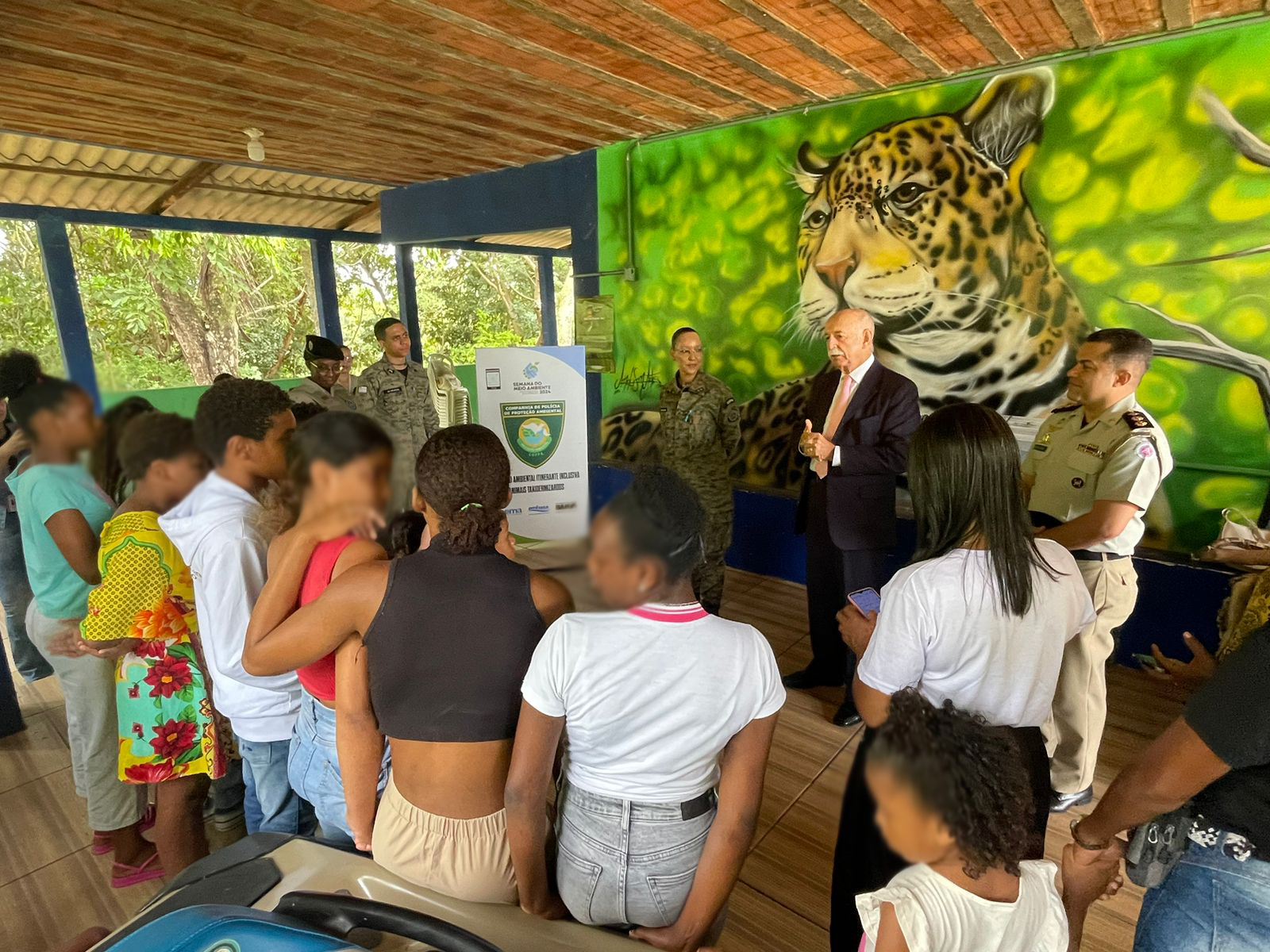 TJBA proporciona a crianças de casas de acolhimento visita à Companhia de Polícia de Proteção Ambiental     
