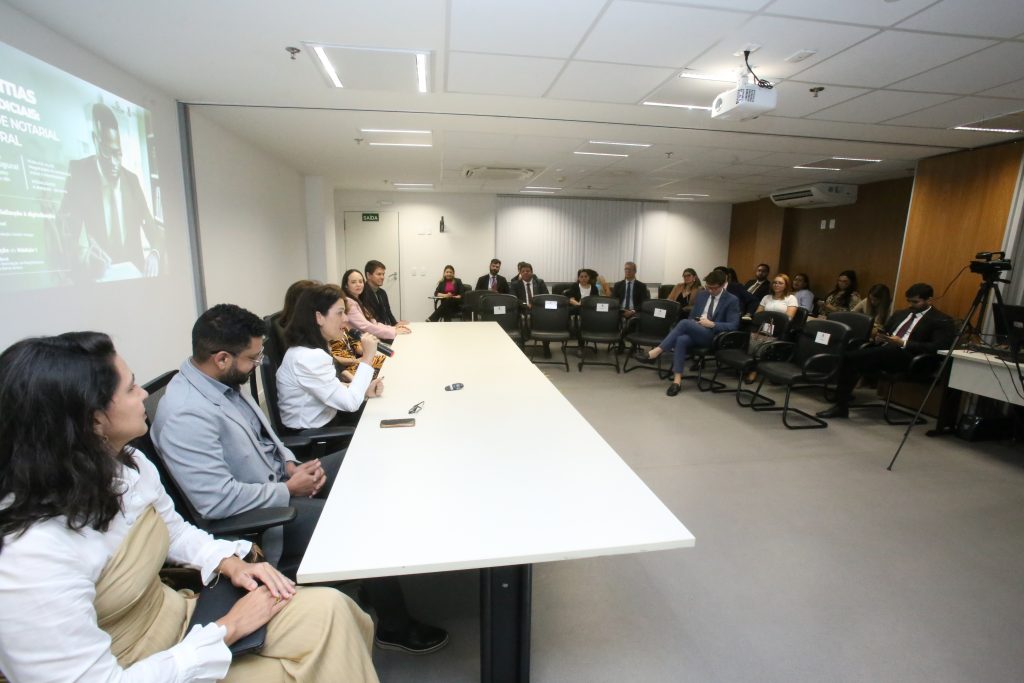 TJBA inicia curso sobre a área extrajudicial para magistrados, servidores e delegatários