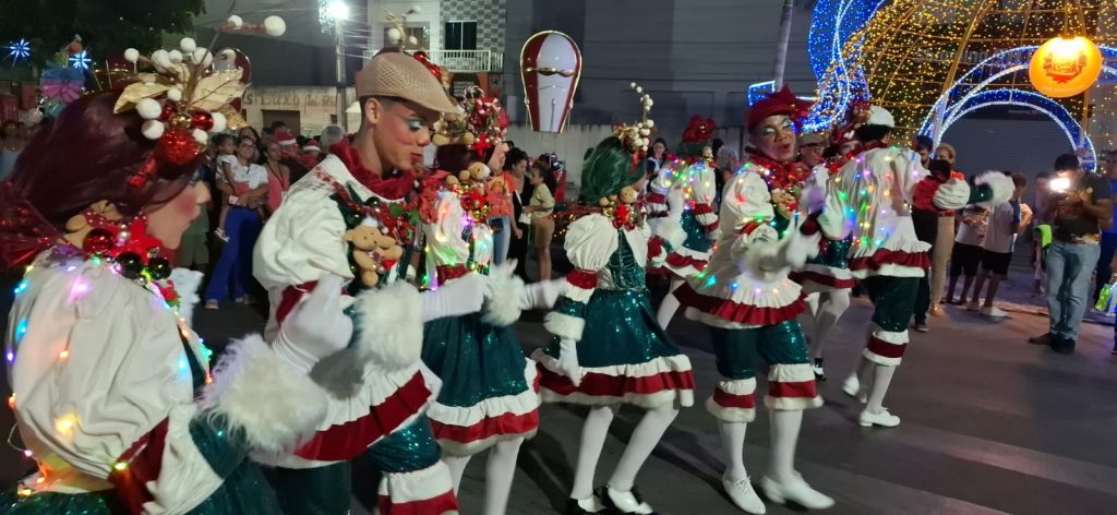 Coordenadoria da Infância e da Juventude: 42 crianças de casas de acolhimento de Serrinha, Araci, Teofilândia e Tucano participaram do Natal Luz de Conceição do Coité    