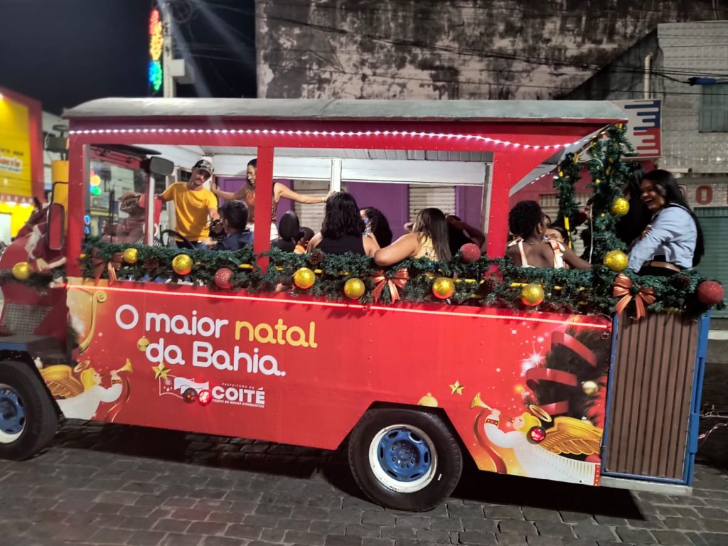 Coordenadoria da Infância e da Juventude: 42 crianças de casas de acolhimento de Serrinha, Araci, Teofilândia e Tucano participaram do Natal Luz de Conceição do Coité    