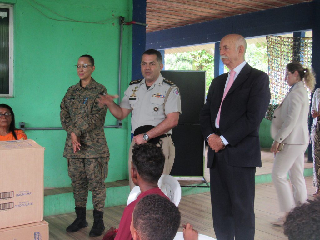 TJBA proporciona a crianças de casas de acolhimento visita à Companhia de Polícia de Proteção Ambiental     