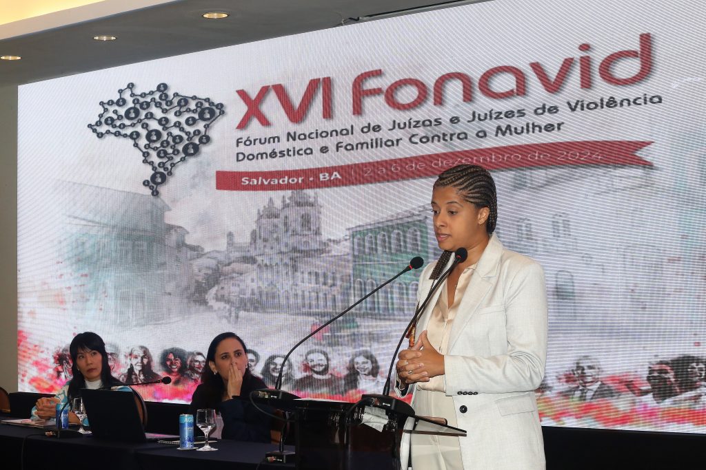 Fonavid 2024: terceiro dia reflete sobre a qualificação do acesso à justiça para mulheres vítimas de violência doméstica    