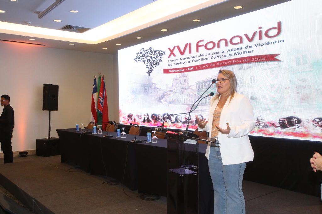 Fonavid 2024: terceiro dia reflete sobre a qualificação do acesso à justiça para mulheres vítimas de violência doméstica    