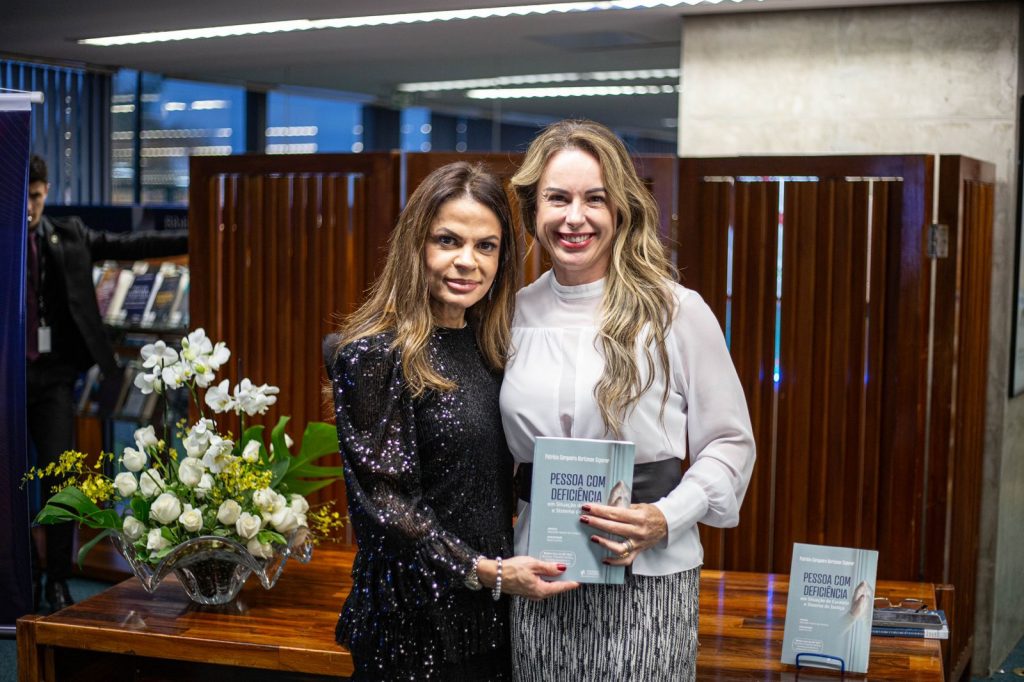 Juíza Patrícia Cerqueira lança o livro “Pessoa com Deficiência em Situação de Curatela e Sistema de Justiça” no STF    
