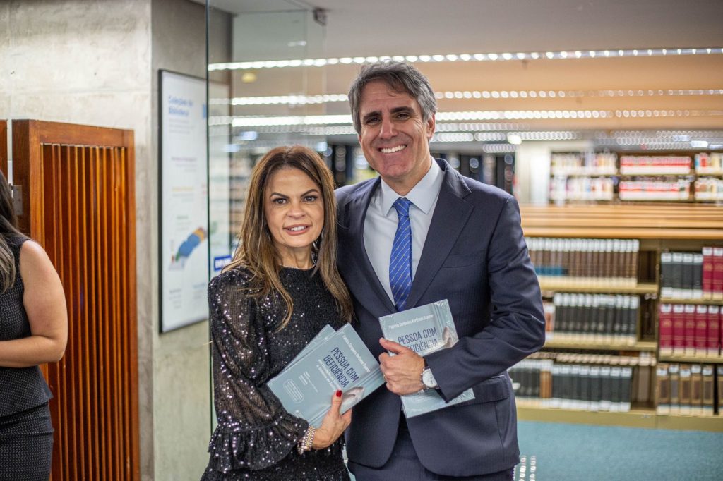 Juíza Patrícia Cerqueira lança o livro “Pessoa com Deficiência em Situação de Curatela e Sistema de Justiça” no STF    