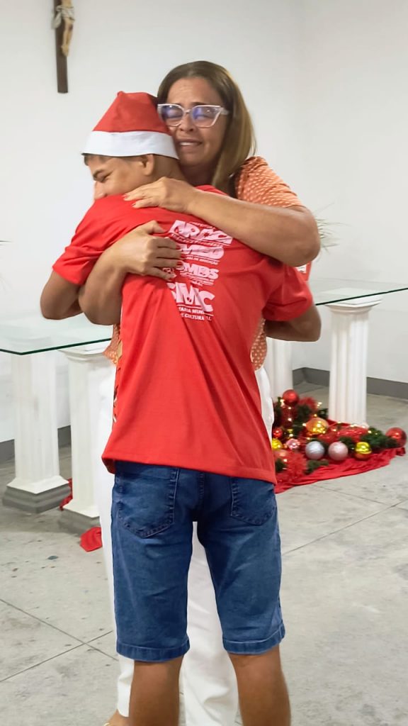 Natal em Família: TJBA promove encontro entre padrinhos e crianças institucionalizadas em Araci; ação integra o projeto “Ser Dindo é Massa”    