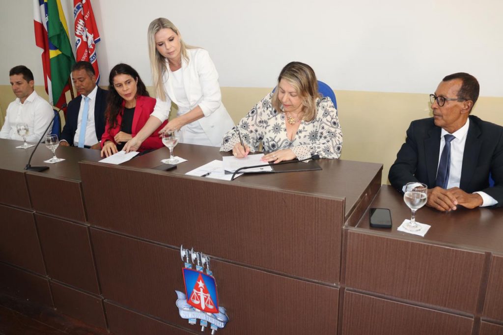 Desembargadora Presidente Cynthia Resende instala 2ª Vara Criminal de Santo Antônio de Jesus   