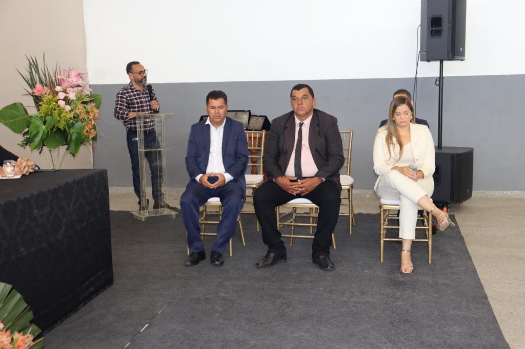 Presidente anuncia construção de novo fórum e assina convênio do Conecta Justiça durante cerimônia na qual se tornou cidadã de São Felipe     
