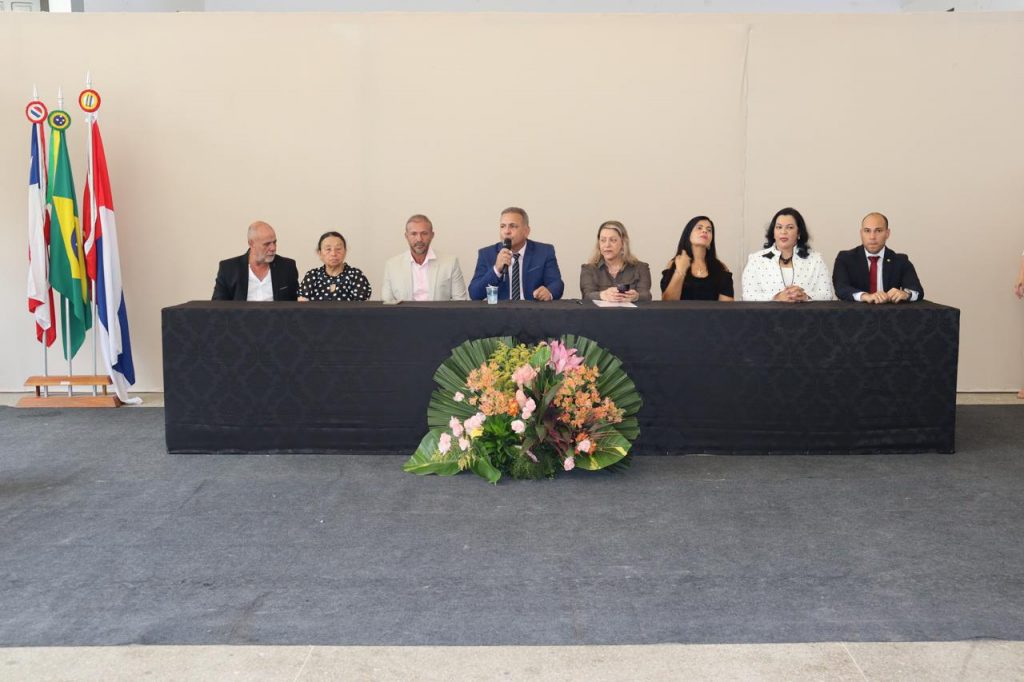 Presidente anuncia construção de novo fórum e assina convênio do Conecta Justiça durante cerimônia na qual se tornou cidadã de São Felipe     