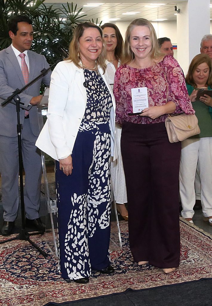 Presidente homenageia magistrados e servidores que se destacaram no TJBA Mais Júri; projeto superou a meta e realizou 640 sessões em três meses    