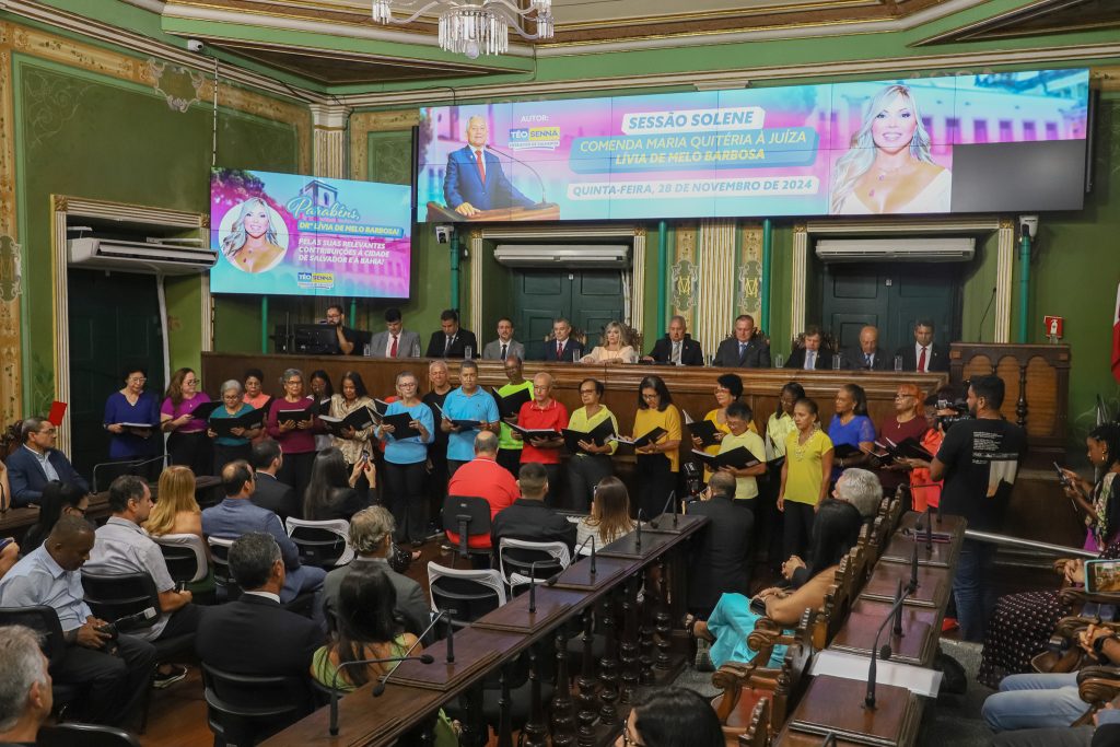 TJBA prestigia Juíza agraciada com a Comenda Maria Quitéria