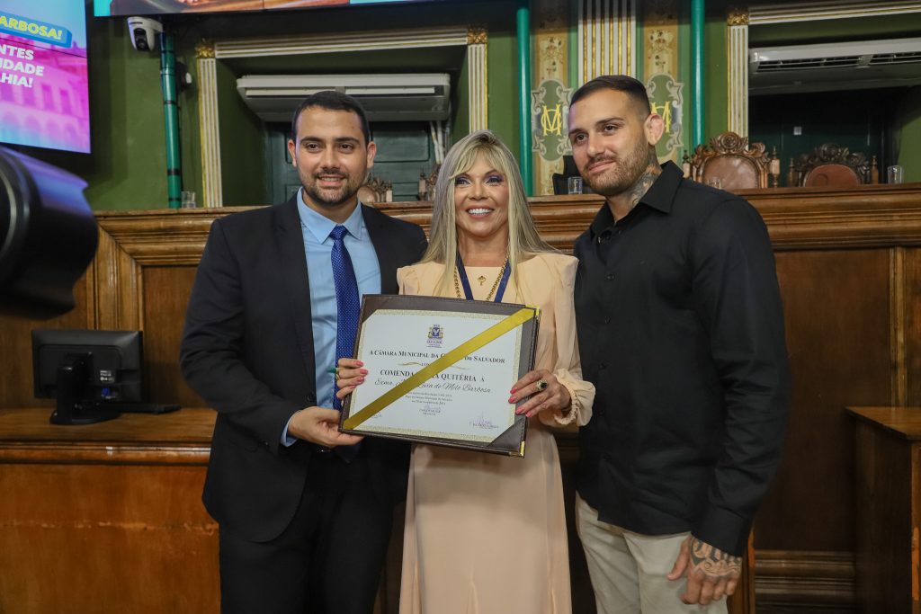 TJBA prestigia Juíza agraciada com a Comenda Maria Quitéria