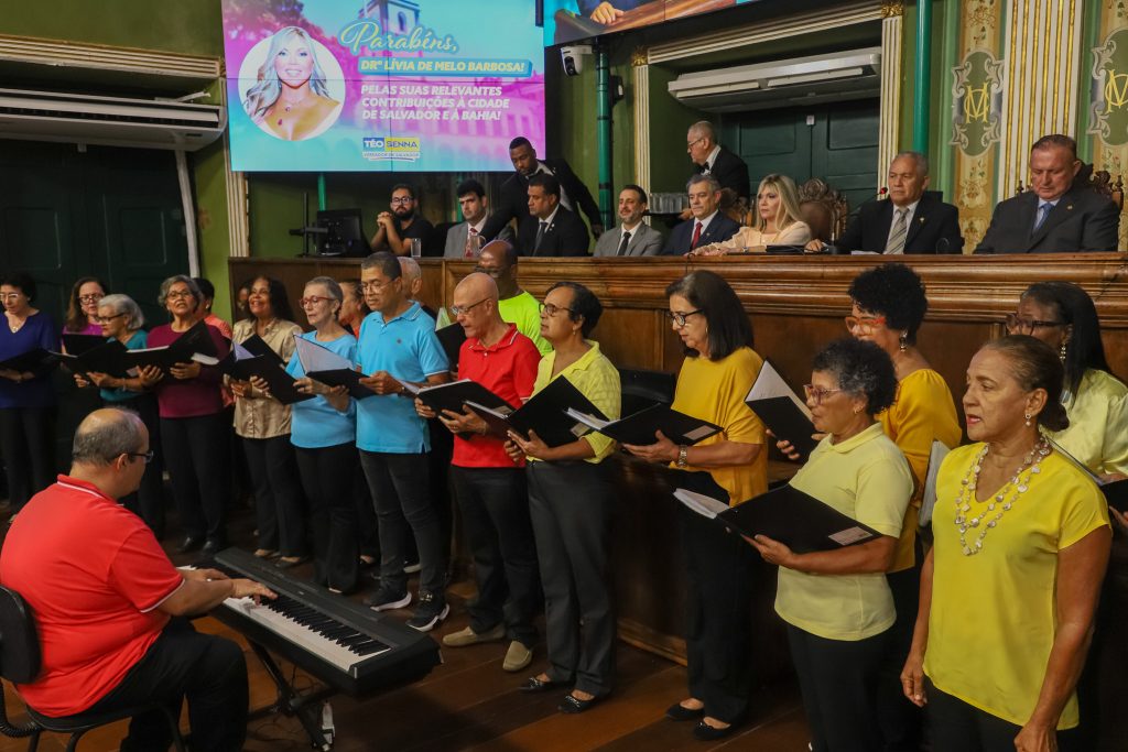 TJBA prestigia Juíza agraciada com a Comenda Maria Quitéria