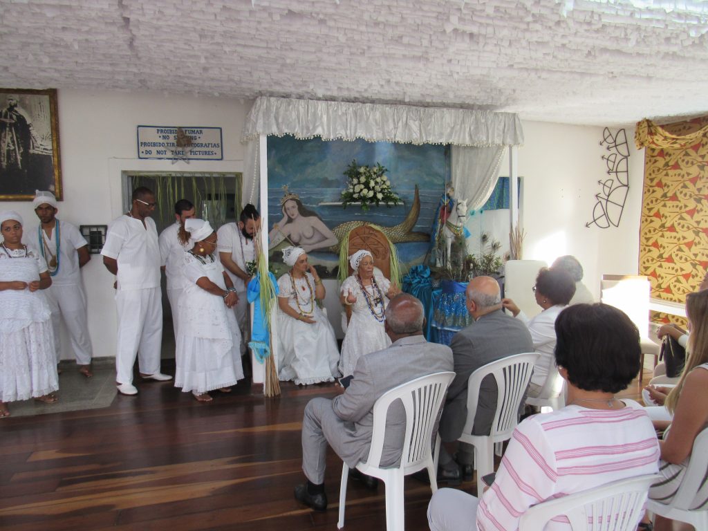Galeria de Fotos - TJBA entrega Medalha dos 410 anos à Mãe Carmen e pede perdão por injustiças cometidas no passado  