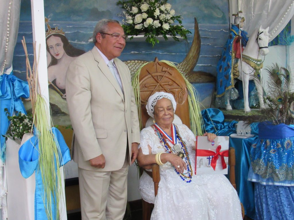 Galeria de Fotos - TJBA entrega Medalha dos 410 anos à Mãe Carmen e pede perdão por injustiças cometidas no passado  