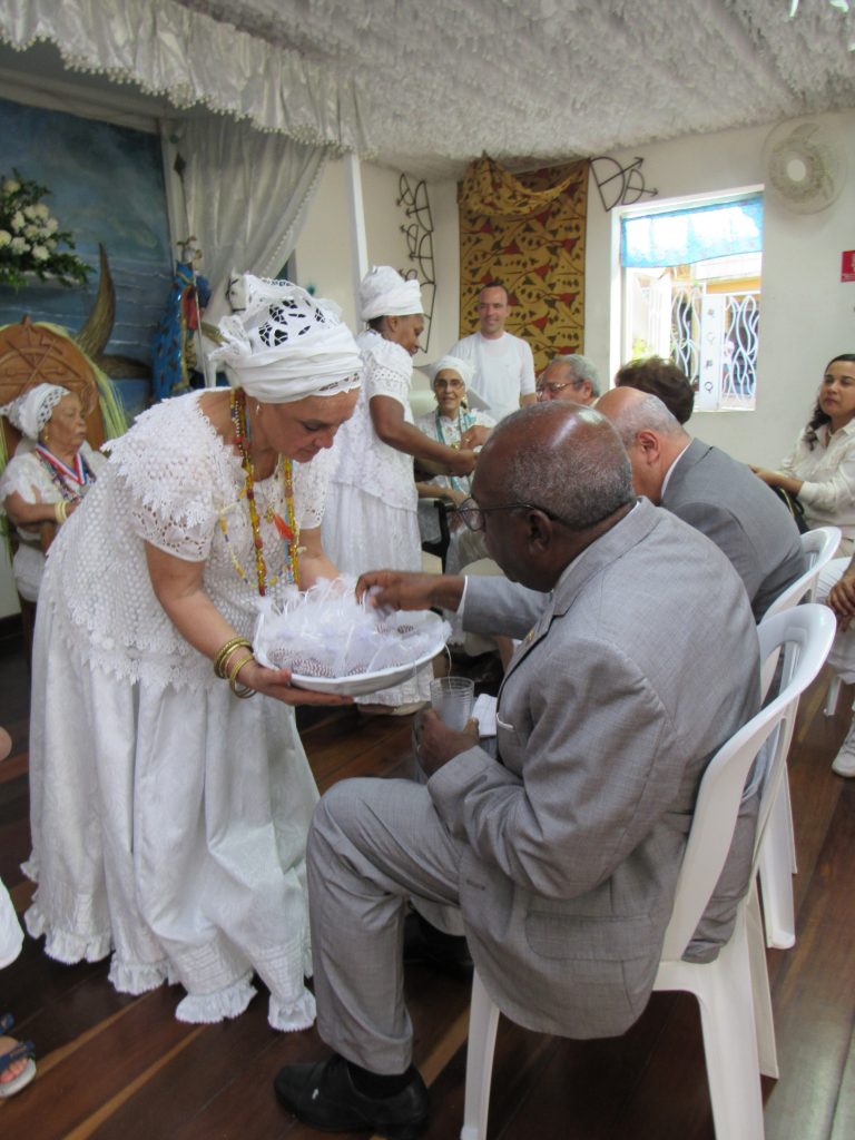Galeria de Fotos - TJBA entrega Medalha dos 410 anos à Mãe Carmen e pede perdão por injustiças cometidas no passado  
