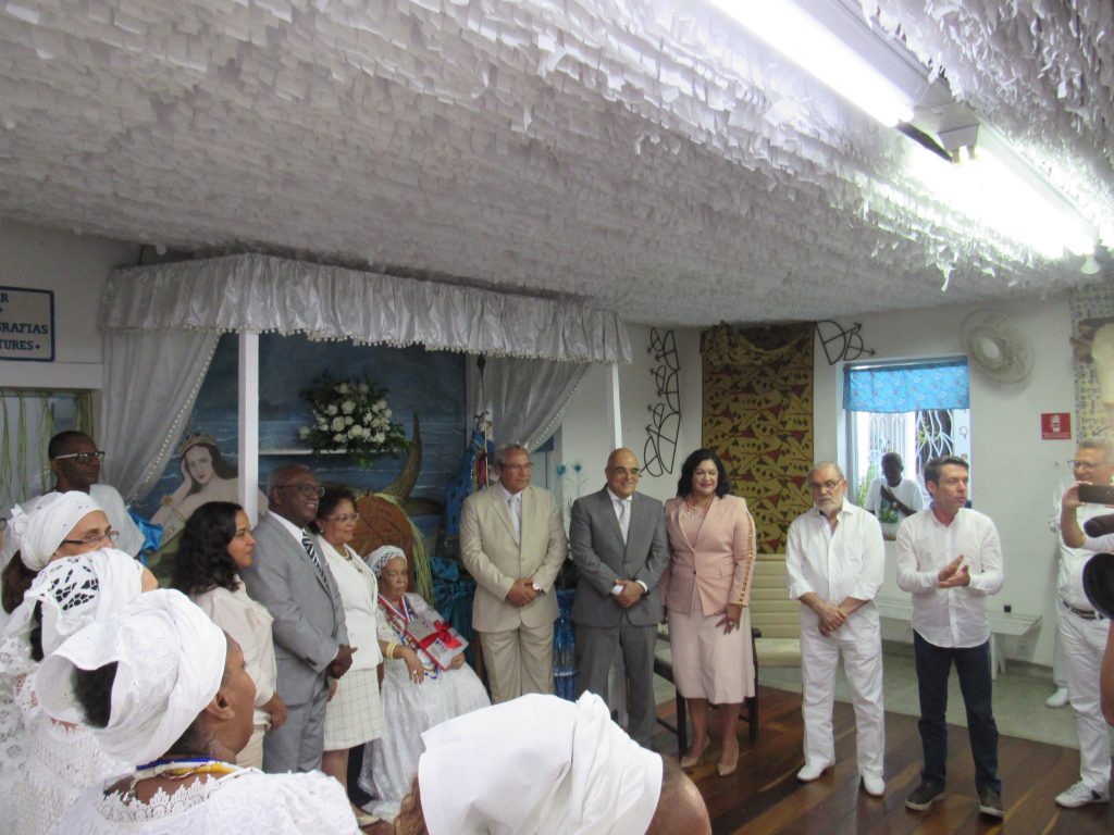 Galeria de Fotos - TJBA entrega Medalha dos 410 anos à Mãe Carmen e pede perdão por injustiças cometidas no passado  