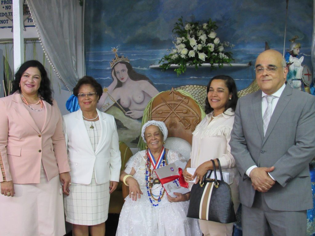 Galeria de Fotos - TJBA entrega Medalha dos 410 anos à Mãe Carmen e pede perdão por injustiças cometidas no passado  