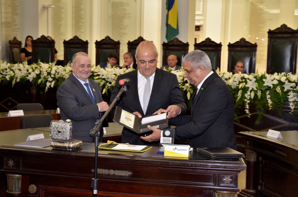 Galeria de Fotos - Inauguração de Monumento e lançamento de livro marcam as comemorações ao Fórum e ao Jurista Ruy Barbosa  