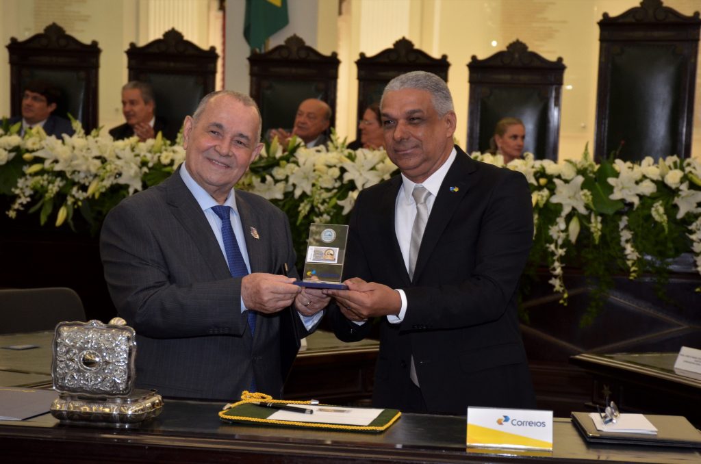 Galeria de Fotos - Inauguração de Monumento e lançamento de livro marcam as comemorações ao Fórum e ao Jurista Ruy Barbosa  
